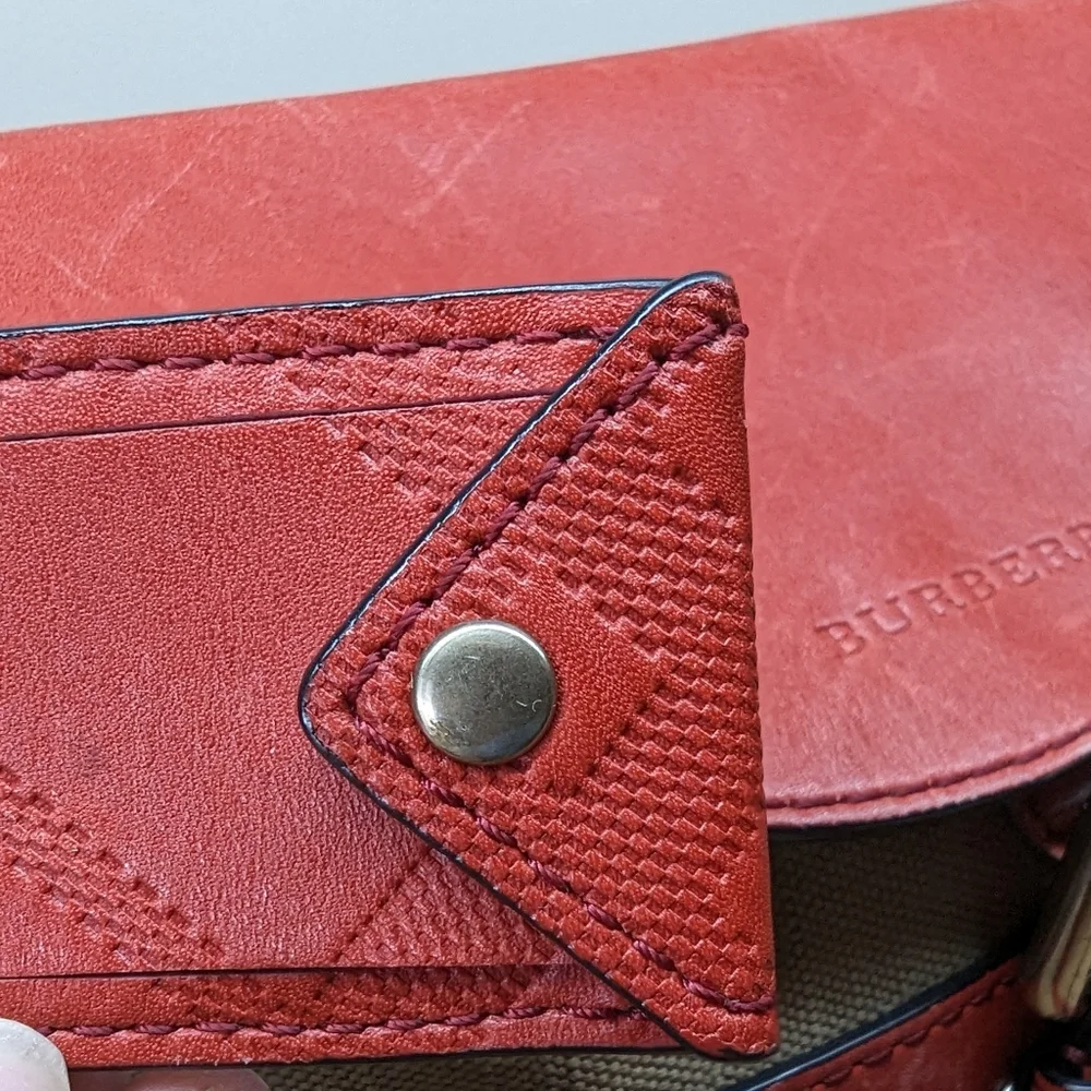 Burberry "Henham" house check crossbody bag - Picture 14 of 14